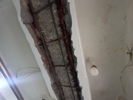 厕所横樑士波零维修。鋼筋损壞！殖上新鋼筋1